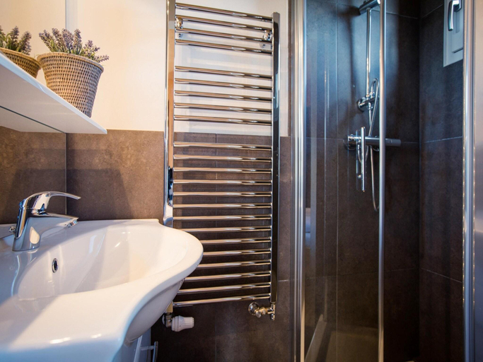 Bathroom 3, Chalet on Turracherhohe with sauna and whirlpool, Murau