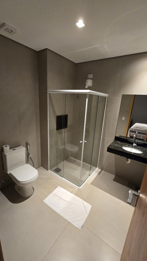 Bathroom 5, Bravo City Hotel Dourados, Dourados