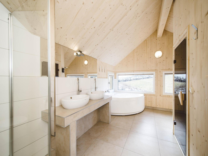 Bathroom 3, Attractive chalet with whirlpool, Murau