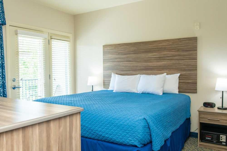 Bedroom 2, Port of Kimberling Resort & Campground, Stone