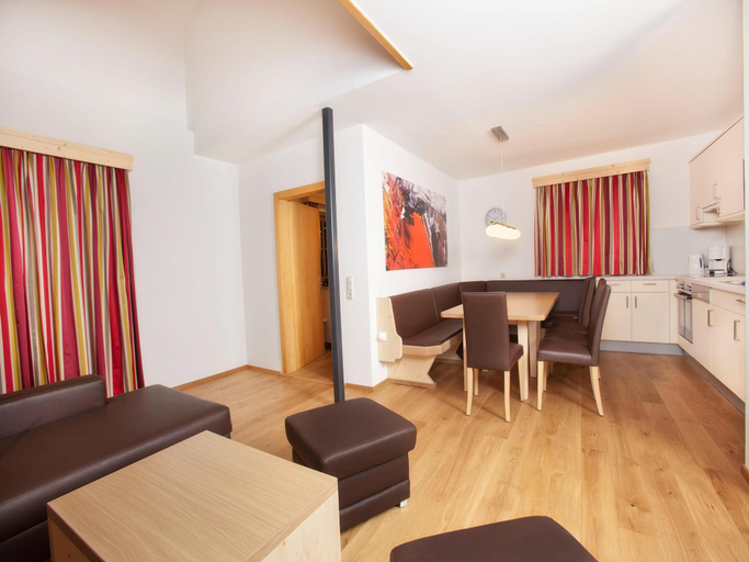 5, Apartment in Wald im Pinzgau near Ski Slope, Zell am See