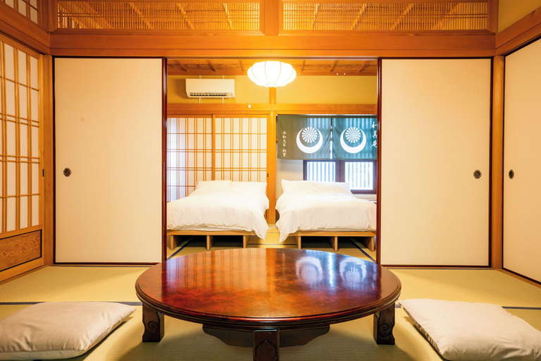 Reception, Koyasan Gokuraku Stay, Kōya