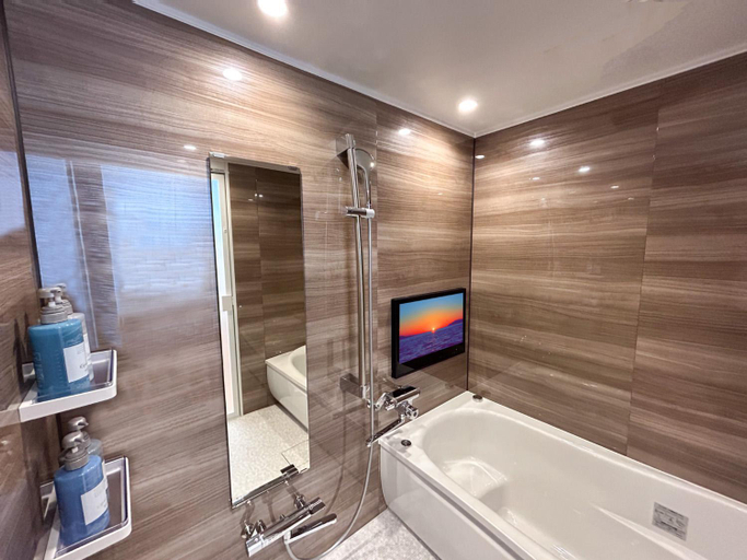 Bathroom 2, Hotel BaliBali 鶯谷, Taitō