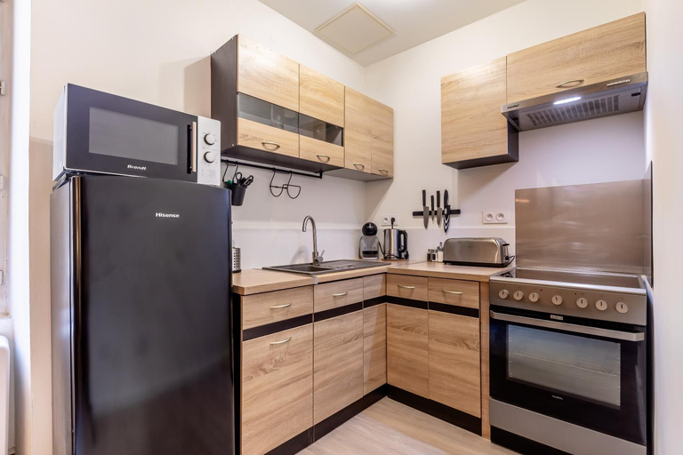 Others 5, Residence Arceaux - 3 chambres a Pont-Saint-Esprit, Gard