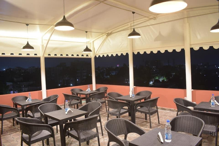 Food & Drinks, Goroomgo Royal Crown Puri, Puri
