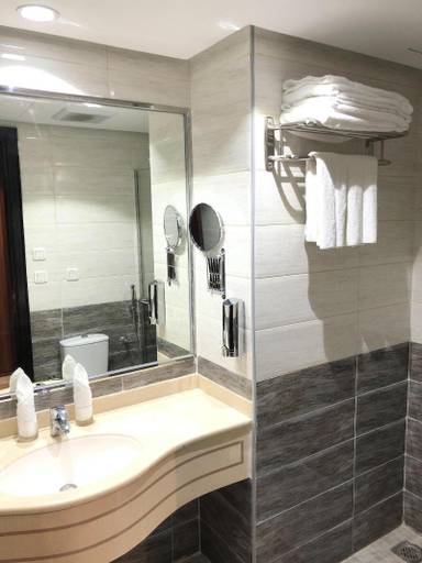 Bathroom 5, Jar Al Habib Hotel, Al Madinah Al Munawwarah