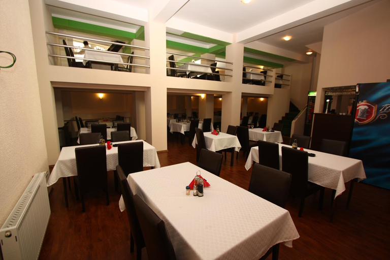Others 5, Hotel Basarab, Municipiul Bucuresti