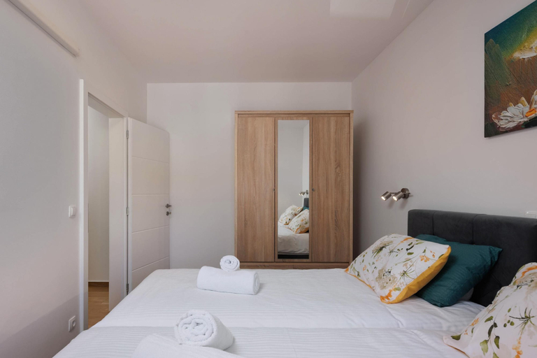 Bedroom 4, Seafront Apartment Nana 2, Punat