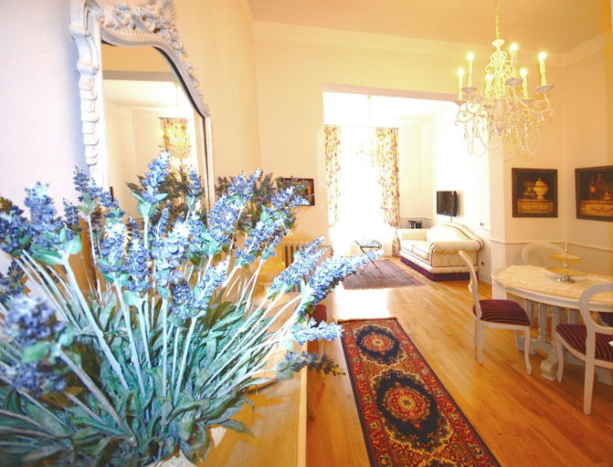 Public Area 2, Apartment in Pistoia Elegant, Pistoia