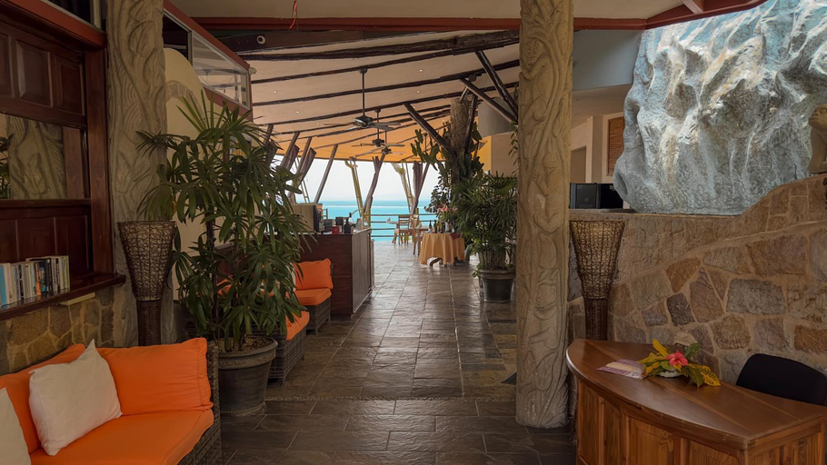 Public Area 4, Issimo Suites (Adults Only), Aguirre