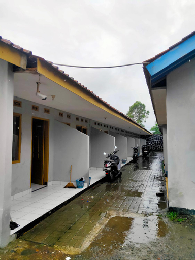 Exterior & Views 5, Hotel Intan Naga Soreang, Bandung