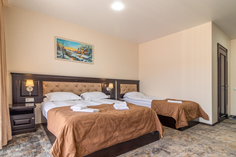 Bedroom 2, Elena Spa Resort, Nadvirnians'kyi