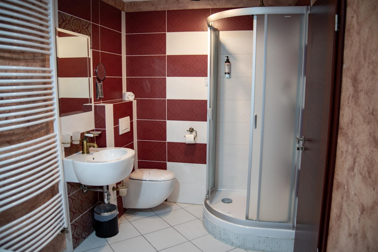 Bathroom 4, Wellness Hotel Beethoven, Chomutov