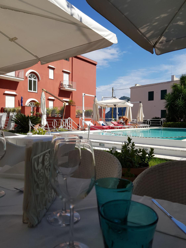 Food & Drinks 4, Palatium Mari, Napoli