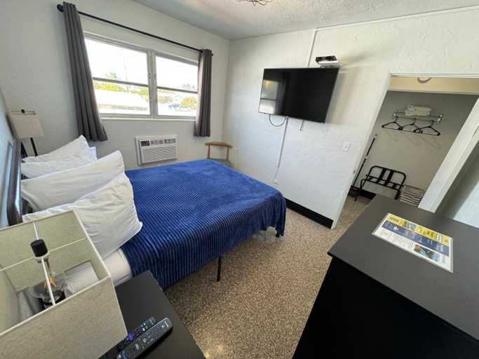 Bedroom 3, Sea Jay Motel and Marina, Pinellas