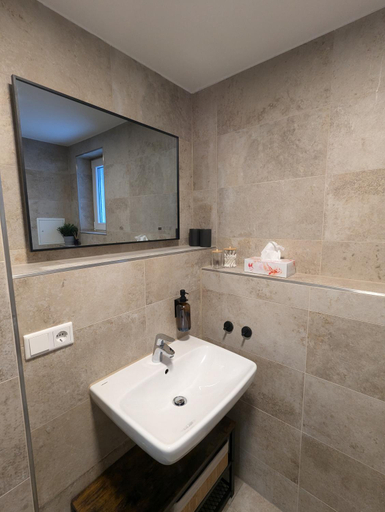 Bathroom 2, Be my Guest - Erfurt in der Natur, Erfurt