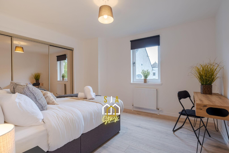 Others 3, Merkland Stay - SJA Stays - Modern 2 Bed Apartment, Aberdeen