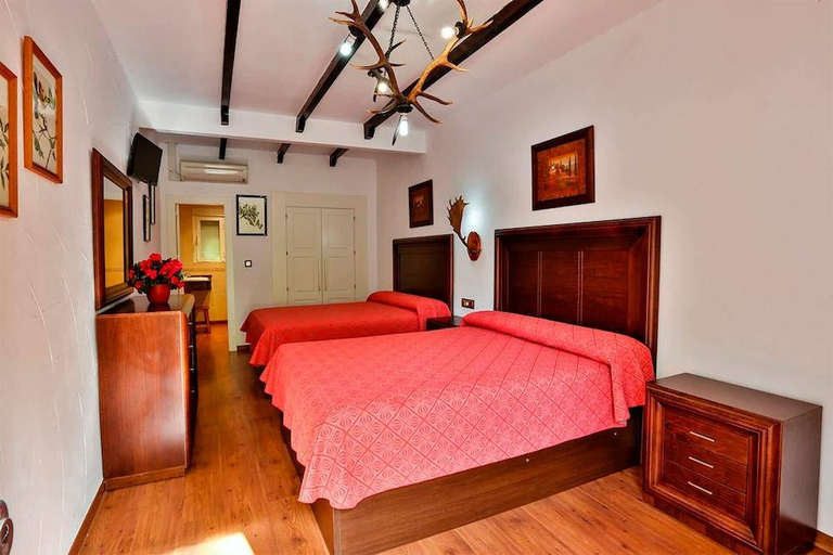 Bedroom 3, Hotel Rural Noguera de la Sierpe, Jaén