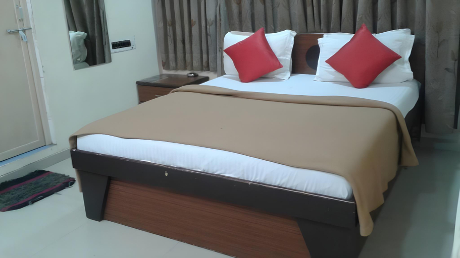 Bedroom 2, hotel magic palace, Ahmadabad