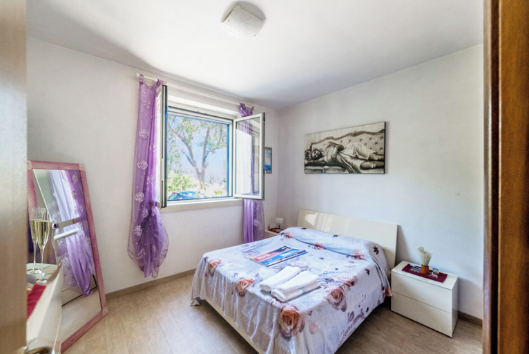Room 3, Villa Civico 32 Near The Sea With Pool, Lecce