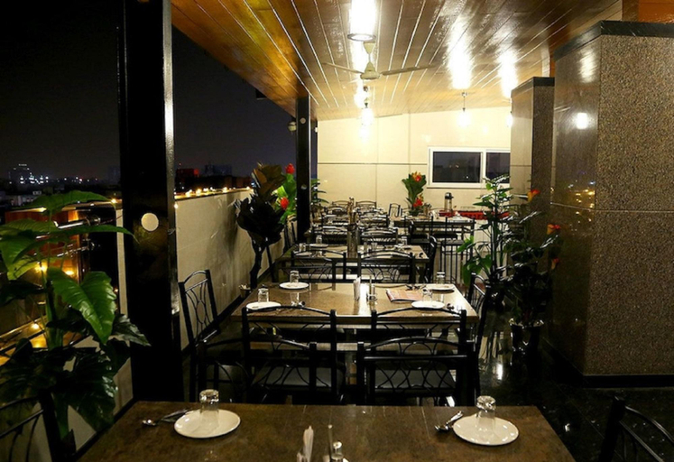 Food & Drinks 3, Hotel UT Elegance, Bangalore