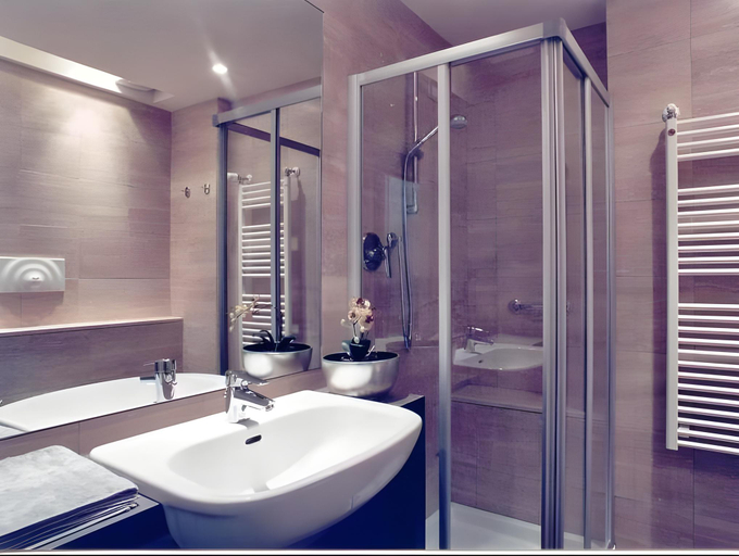 Bathroom 5, Wall Art Hotel, Prato