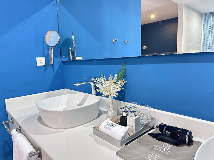 Bathroom 5, Jaya Suites Hotel, Phnom Penh