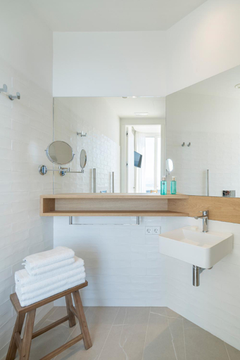 Bathroom 4, Porto Real Hotel, A Coruña