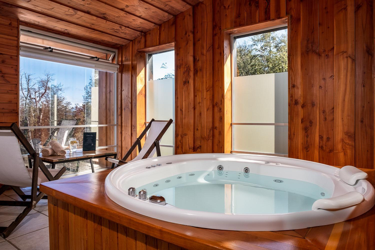 Bathroom 4, Bahia Montana, Los Lagos