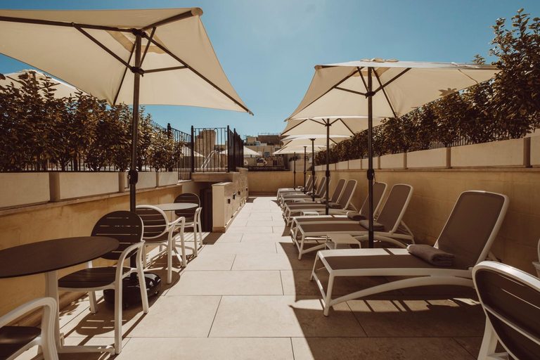 Food & Drinks 5, San Karlu Hotel