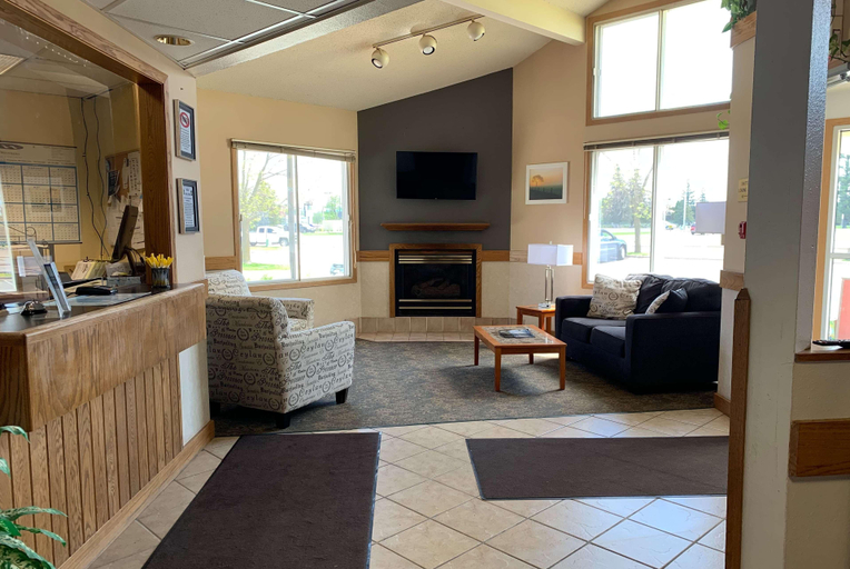 Public Area 3, Days Inn by Wyndham Hinckley, Pine