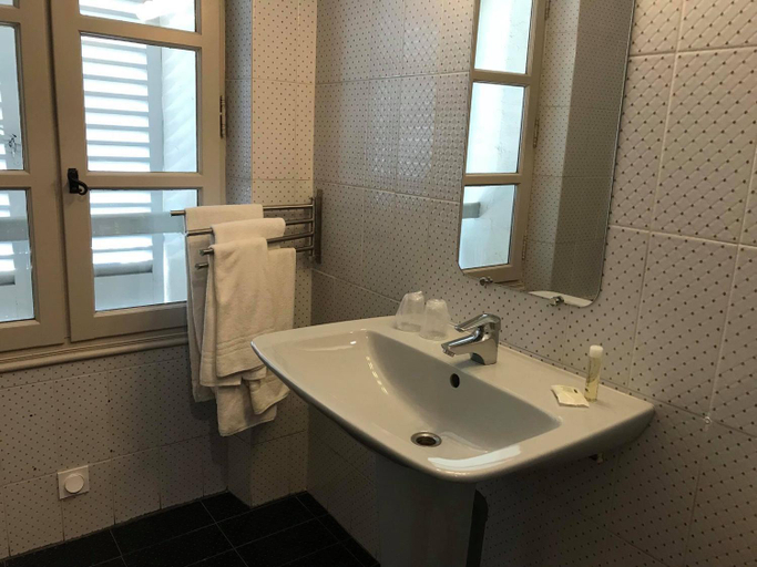 Bathroom 3, L'Annexe Plaisance - Hotel Non Climatise, Var