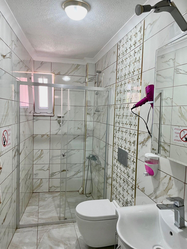 Bathroom 5, Tekinler Otel, Merkez