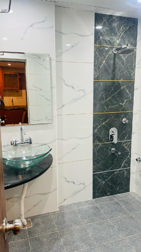 Bathroom 4, Hotel Chevron Brigade, Bangalore