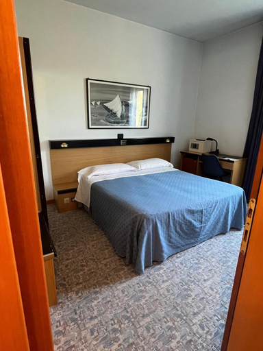 Bedroom 3, Hotel La Terrazza, Fermo
