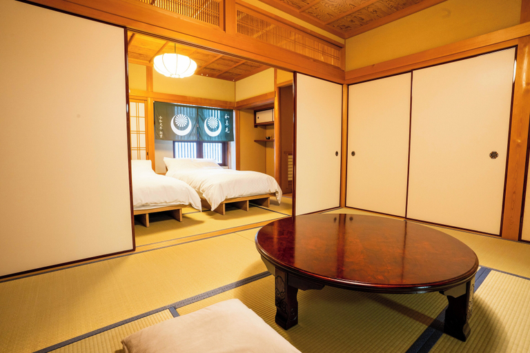 Room 5, Koyasan Gokuraku Stay, Kōya