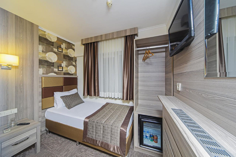 Bedroom 2, Pera Arya Hotel, Beyoğlu