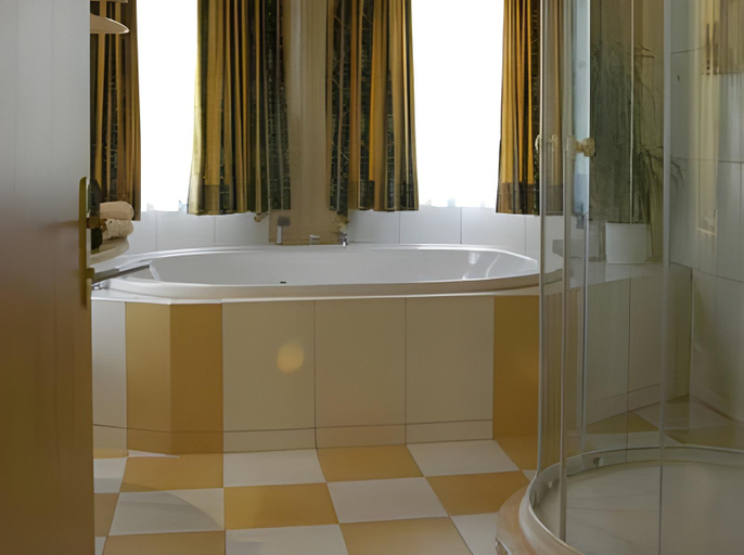 Bathroom 4, Golf- und Sporthotel Moarhof, Kufstein