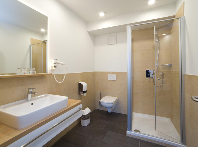 Bathroom, Landhotel Hopster, Steinfurt
