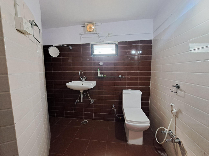 Bathroom 3, Vyomanh Home Stay Udaipur, Udaipur