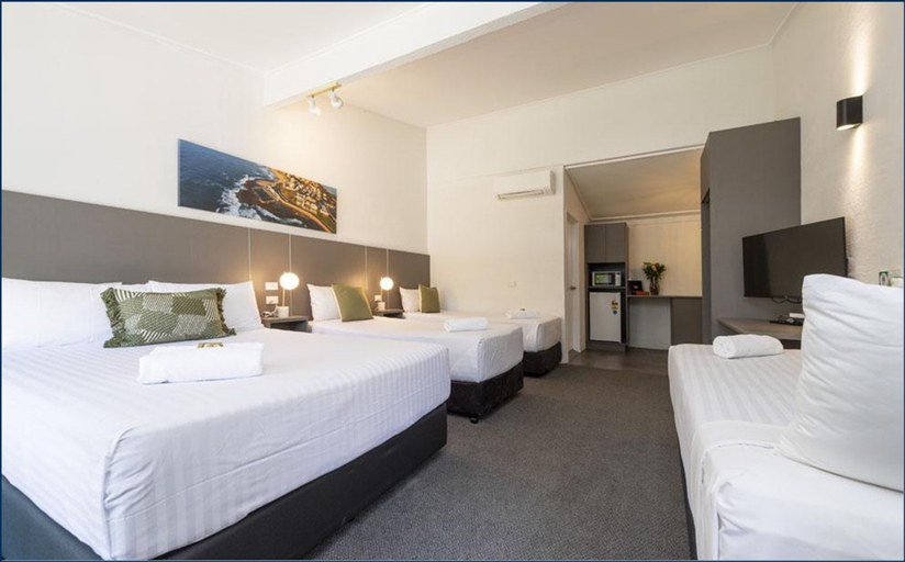 Bedroom 4, Fern Bay Motel, Port Stephens