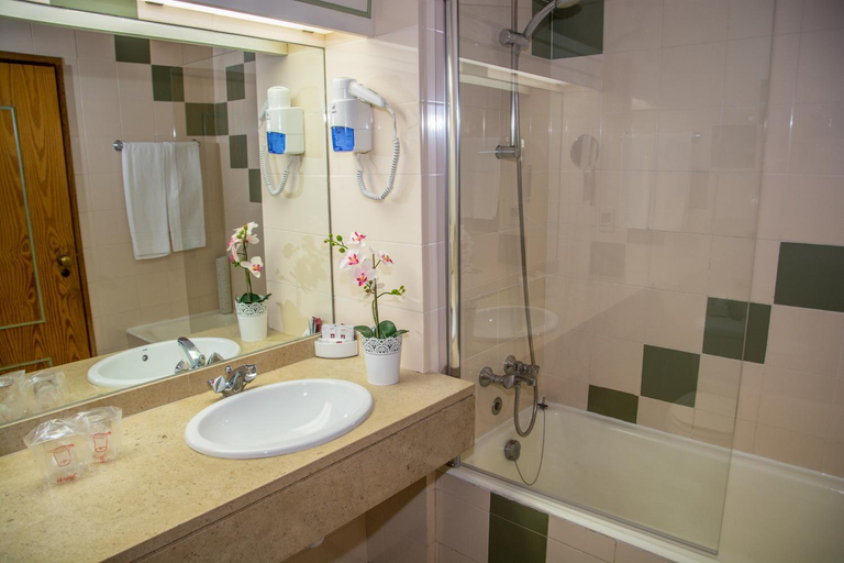 Bathroom, Luna Hotel da Oura, Albufeira