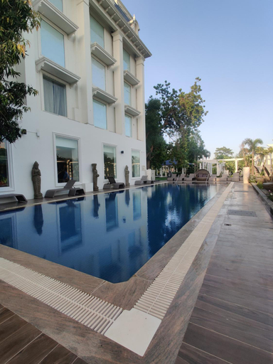 Sport & Beauty 2, Taj Gandhinagar Resort & Spa, Gandhinagar
