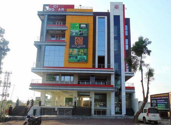 Others 4, Hotel City Square, Barmer