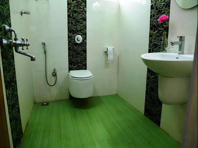 Bathroom 3, Misty Green Homestay, Theni