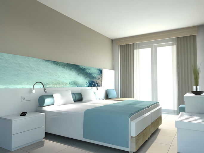 Bedroom 3, azuLine Hotel Bahamas y Bahamas II, Baleares
