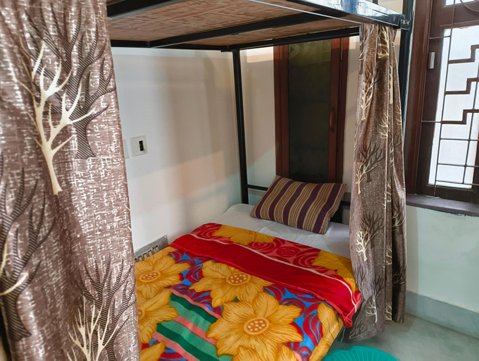 Bedroom 1, Calcutta Backpackers, South 24 Parganas