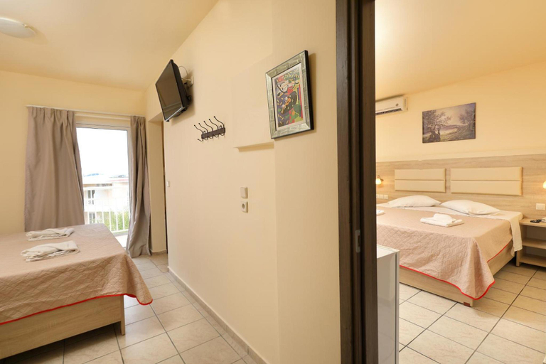 Bedroom 3, Sunbay Hotel, Crete