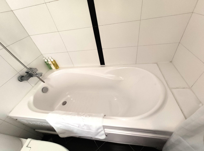 Bathroom 4, Azumaya Hai Ba Trung 1 Hotel, Hai Bà Trưng
