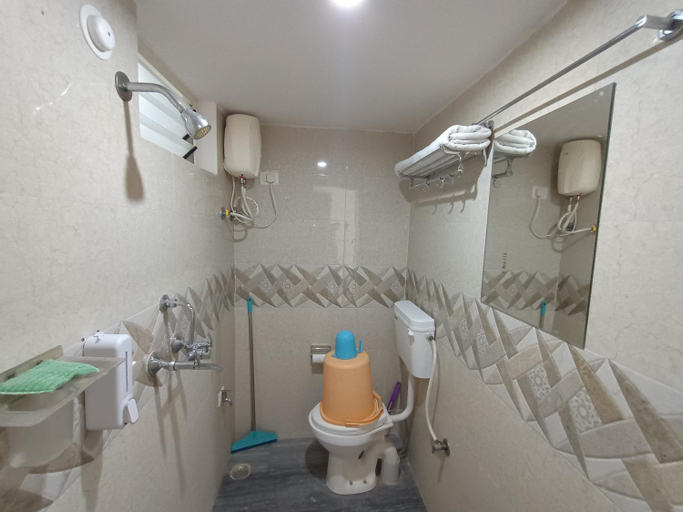 Bathroom 4, CHOUDHARY WHITE HOUSE Udaipur, Udaipur